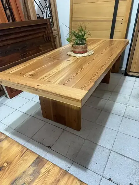 Mesa cepillada