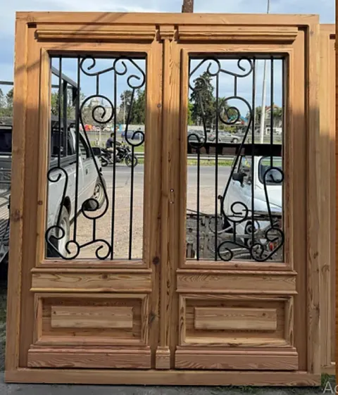 Puerta 2 hojas colonial tablero bajo